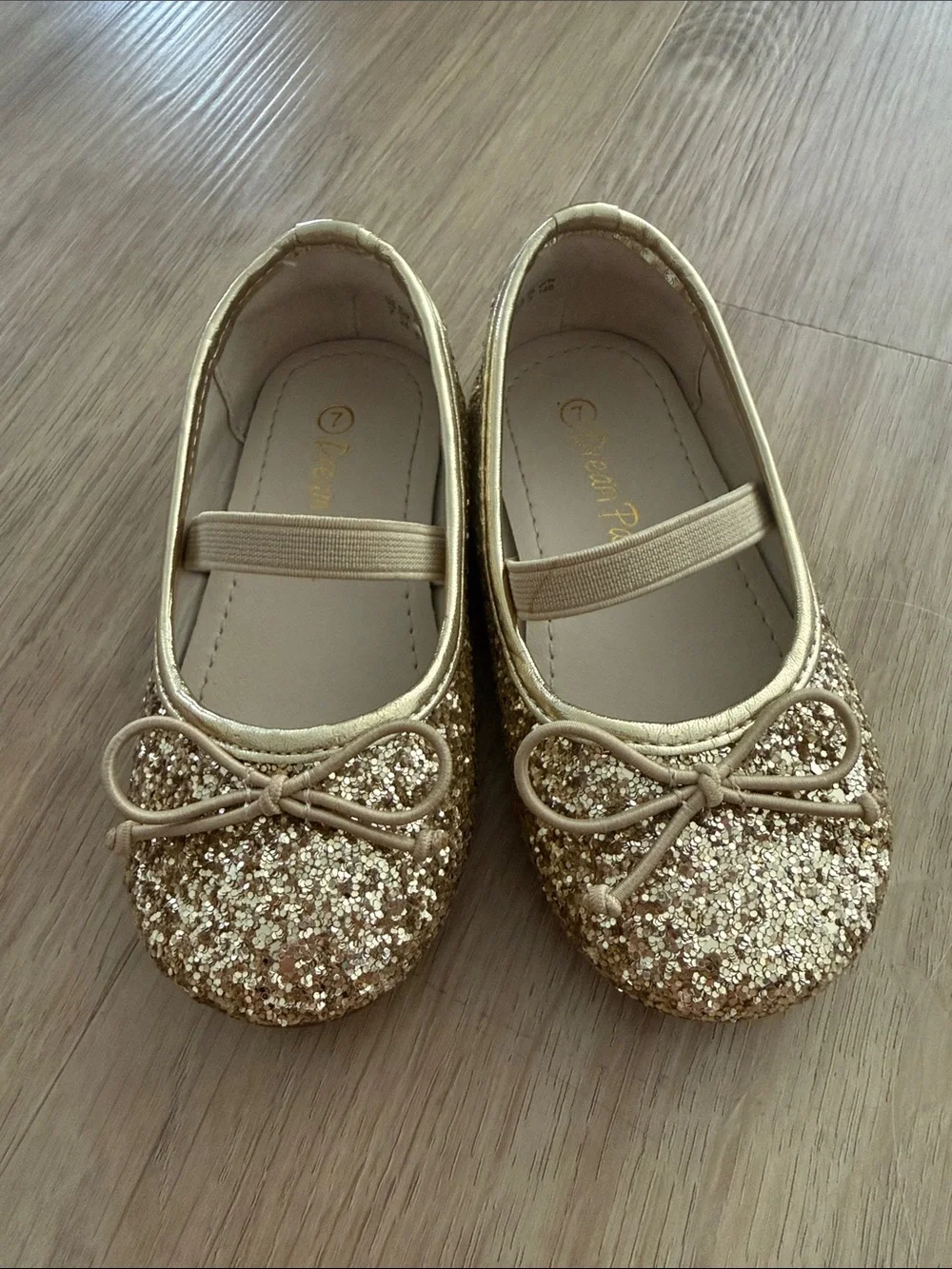 Dream Paris Infant Size 7 Gold Glitter Ballet Flats with Bow